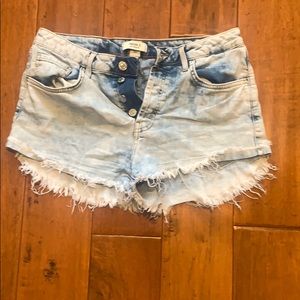 Jean light wash shorts
